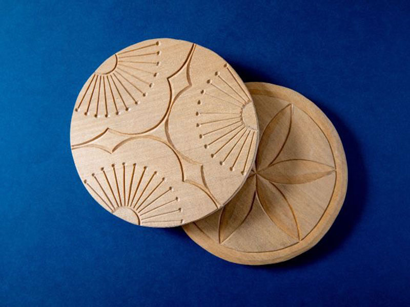 木彫鍋敷きづくり02